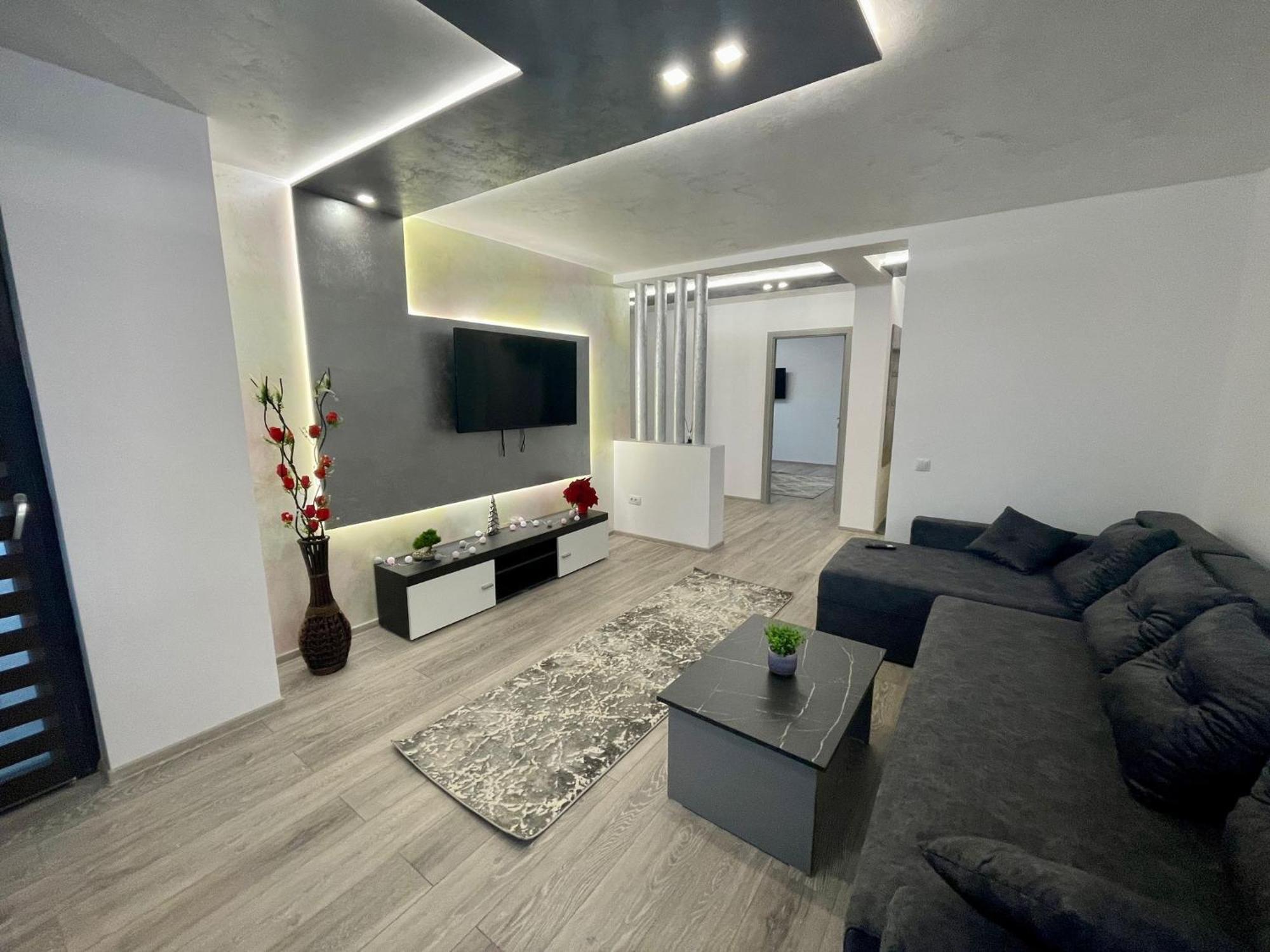 D&D New Residence Pitesti Bagian luar foto