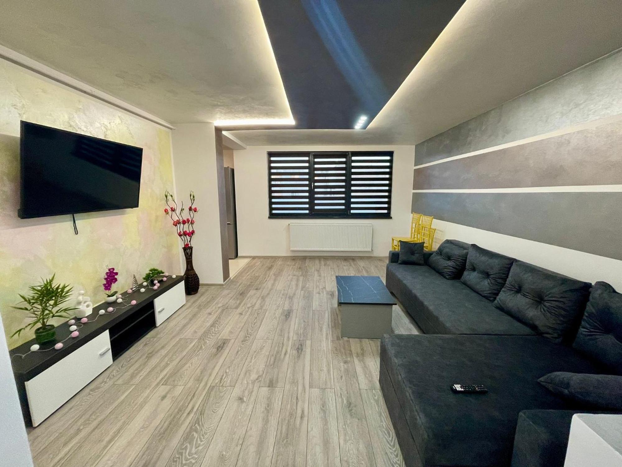 D&D New Residence Pitesti Bagian luar foto